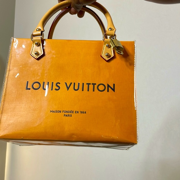 Louis Vuitton shopping Bag Tote - Picture 4 of 7
